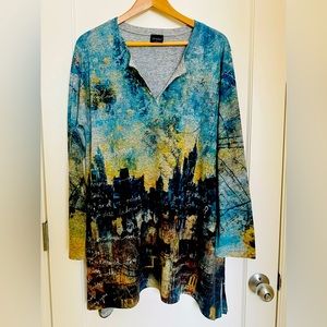Inoah Story Tunic “City Nights.”  Beautiful and dramatic and so easy to wear.